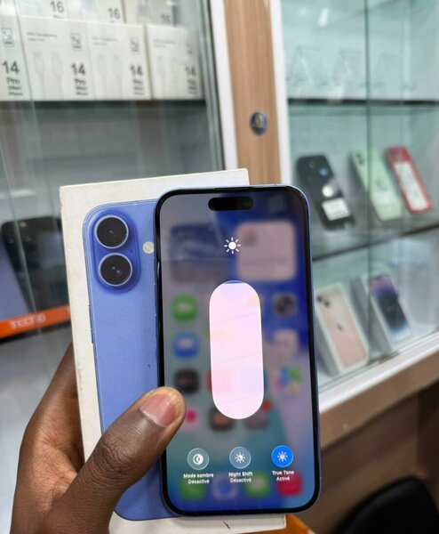 iPhone 16 Bleu 256GB