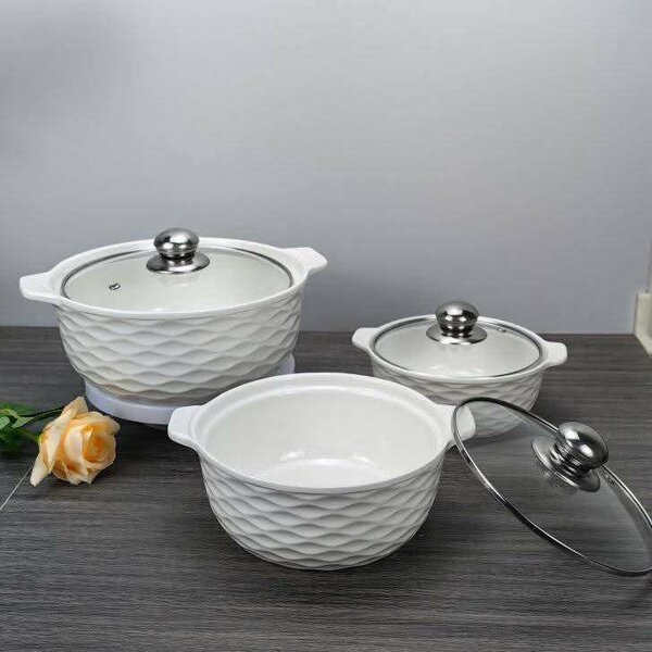 Soupière en porcelaine fermetu