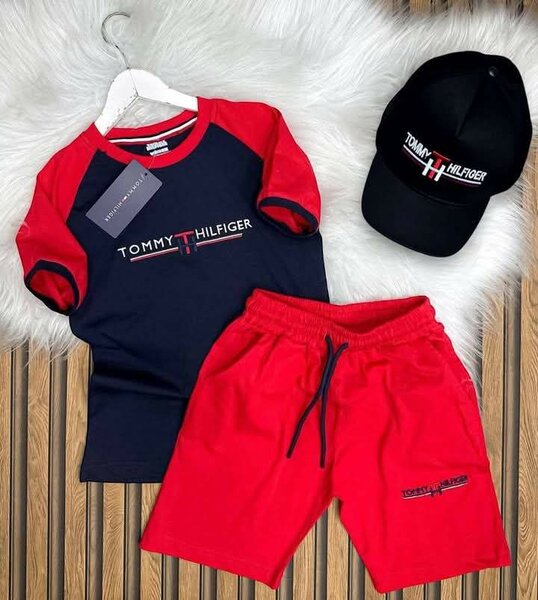 Tommy Hilfiger causal wear with cap