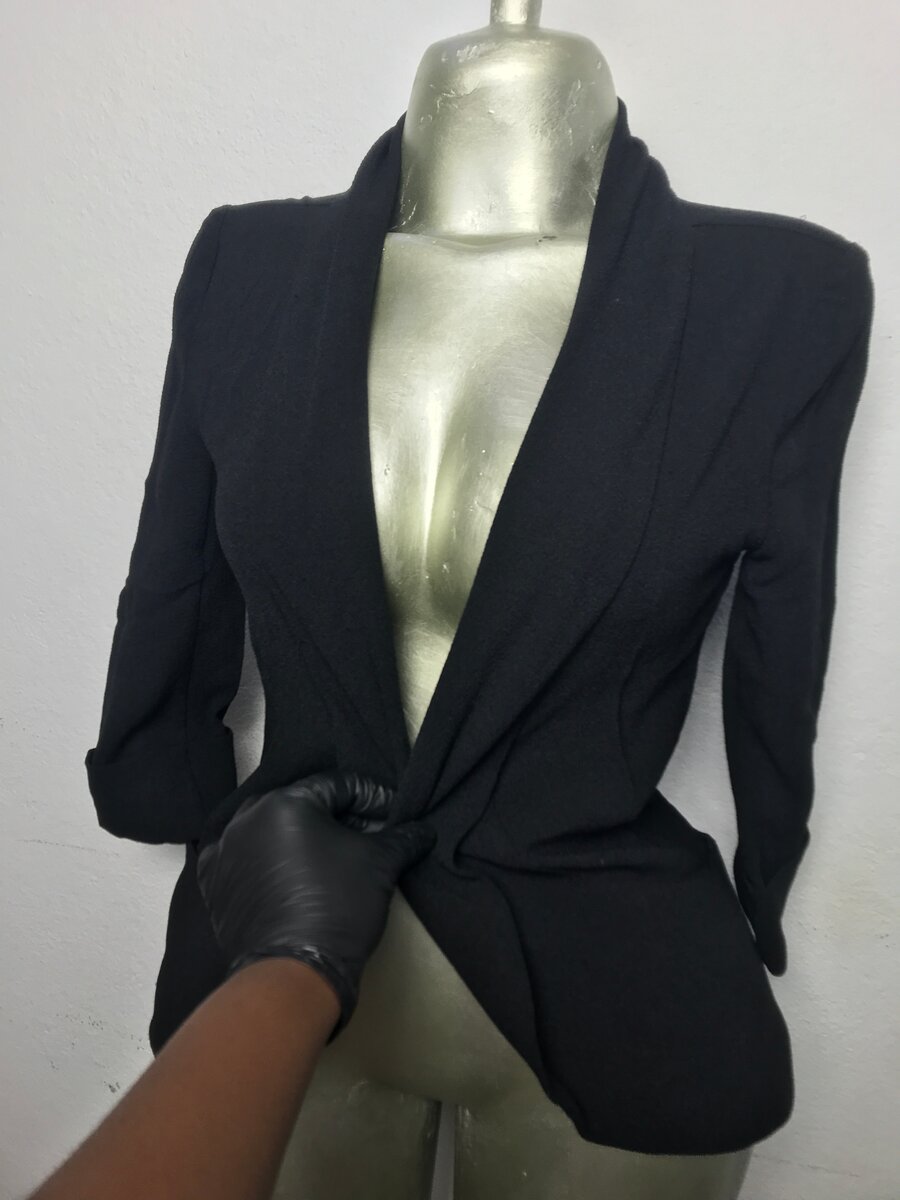 Blazer Noir Élégant Femme