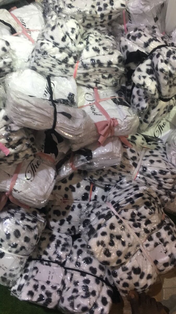 Ensemble T-Shirt et Jupe Effet Fourrure