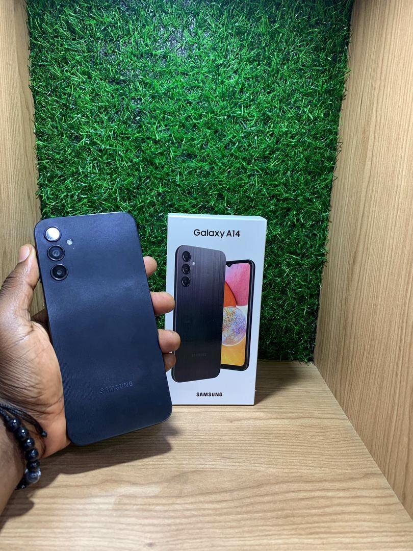 SAMSUNG GALAXY A14