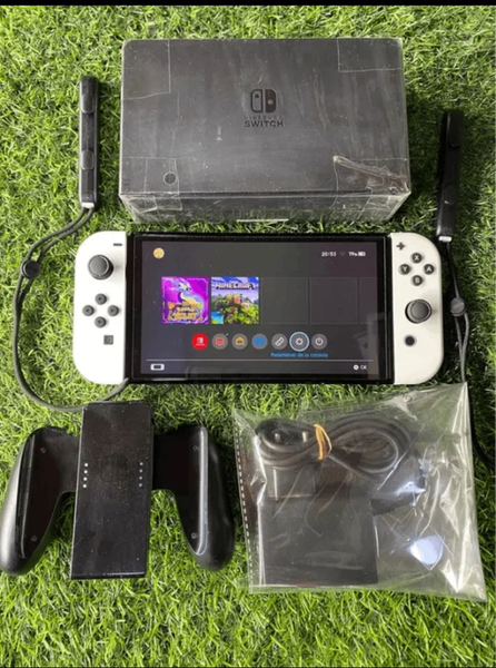 Console Nintendo Switch OLED