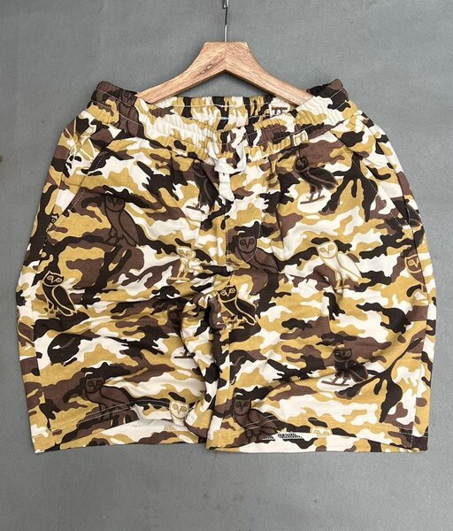 Shorts camouflage pour homme