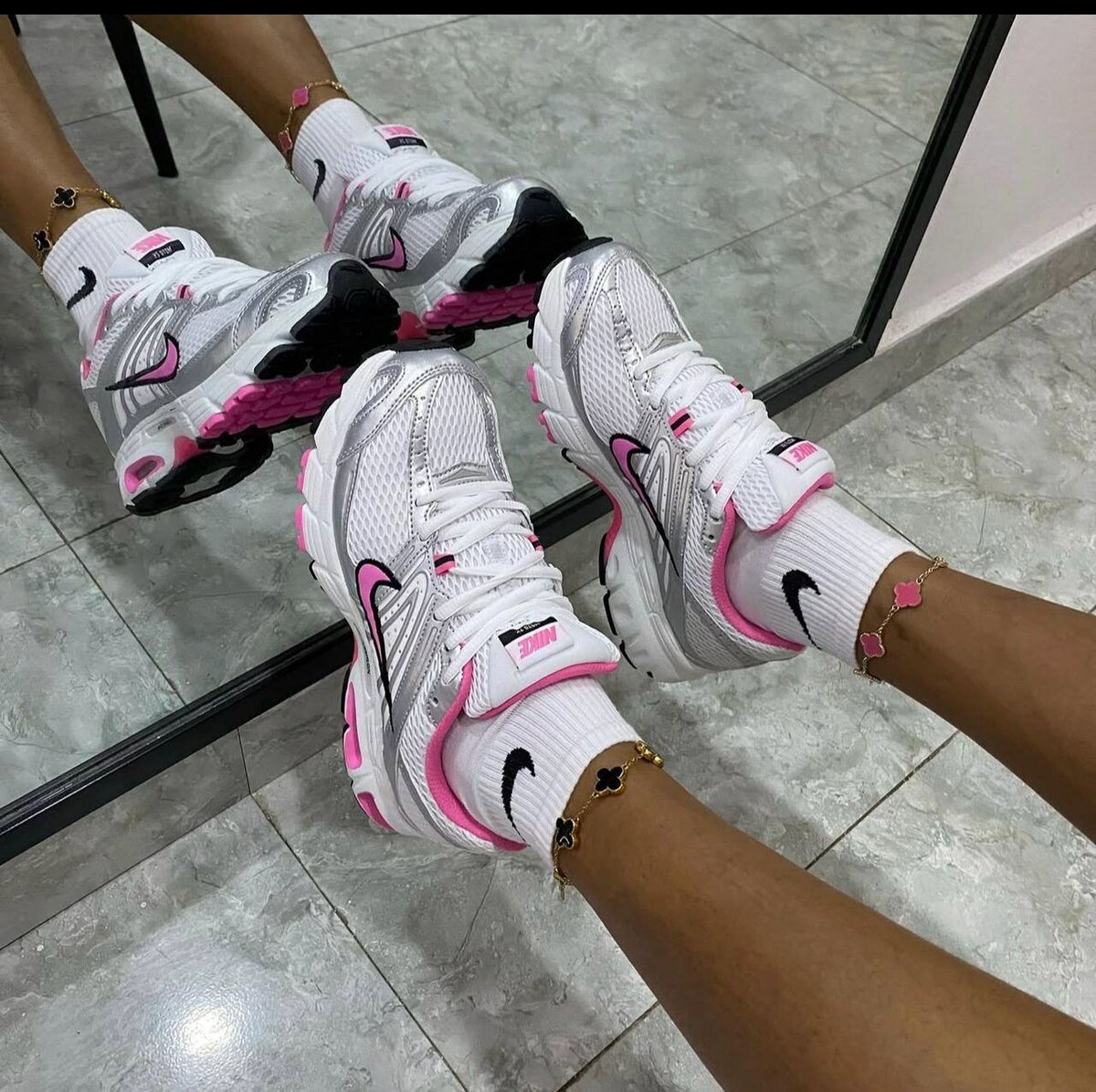 Nike Women's Sneakers Pink