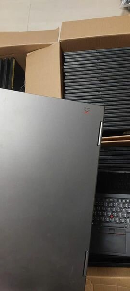 💻Lenovo Yoga X1 Carbone , 8e génération 