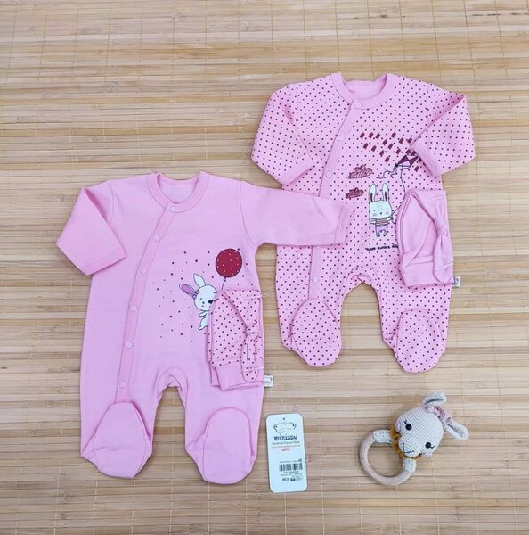 Les deux grenouillères avec 2 bonnets