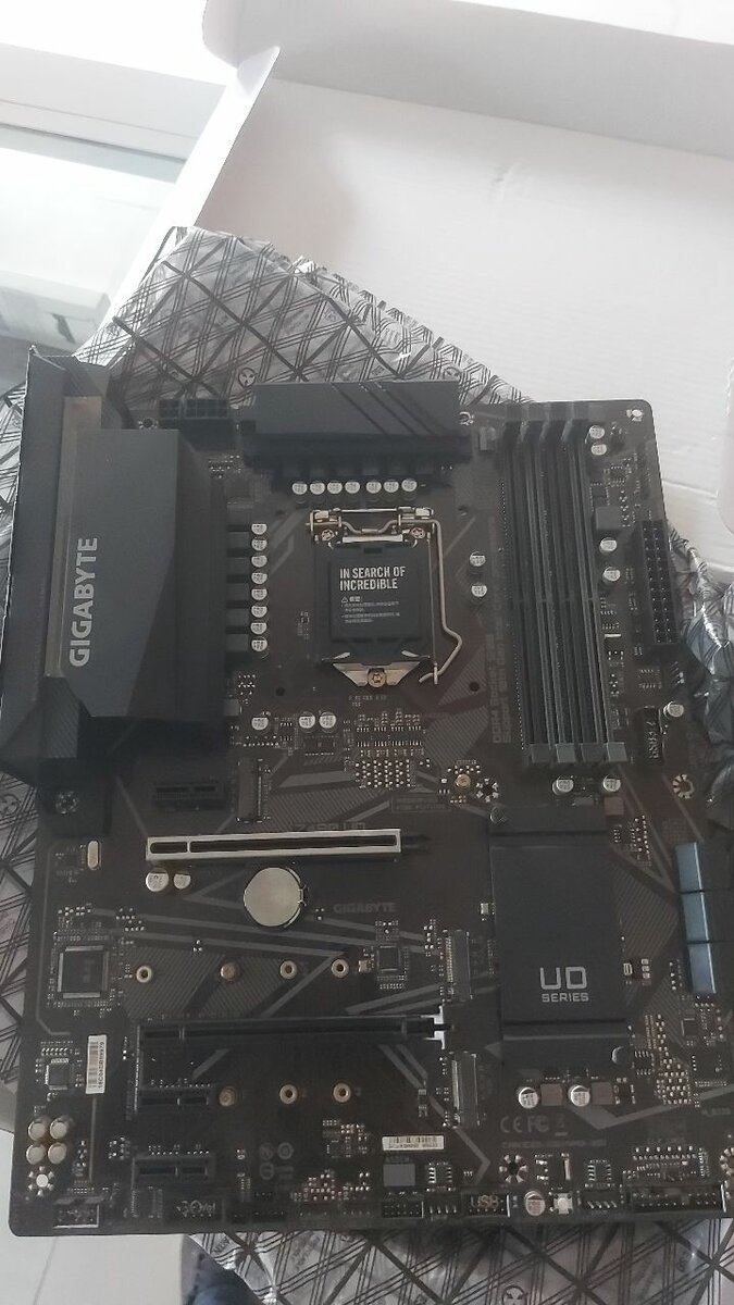 Gigabyte Z490 UD 10th/11th Gen Intel Core Processor