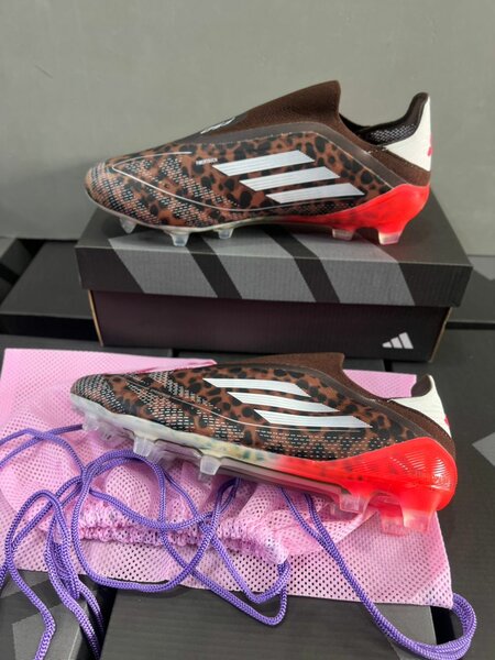 Chaussures de Football Léopard