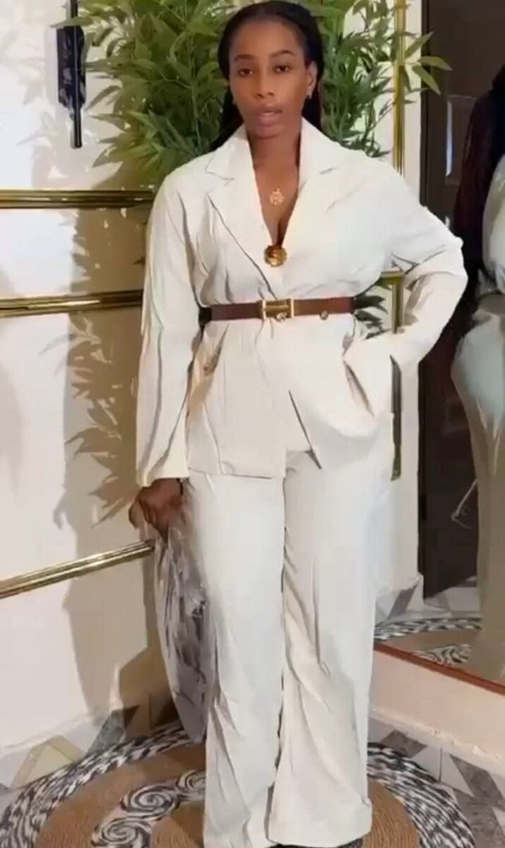 Ensemble tailleur femme élégant