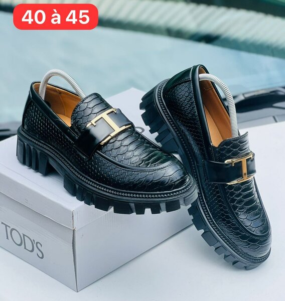 Mocassins en Cuir Noir Homme