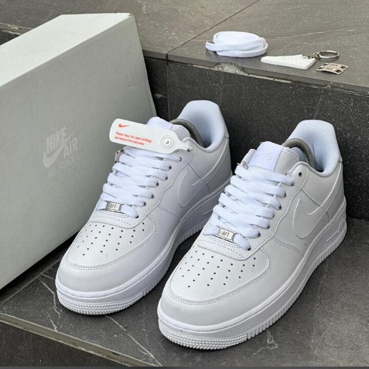 Baskets Nike Air blanches