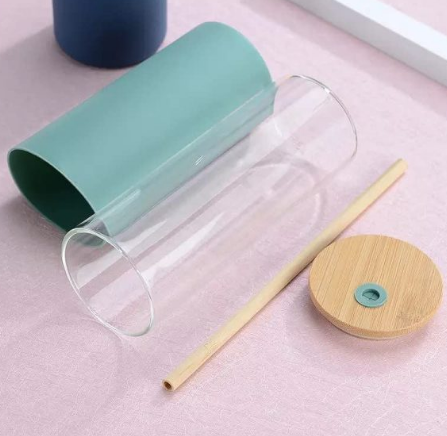 Bamboo Lid Borosilicate Glass Tumbler with Silicone Sleeve and Bamboo Straw