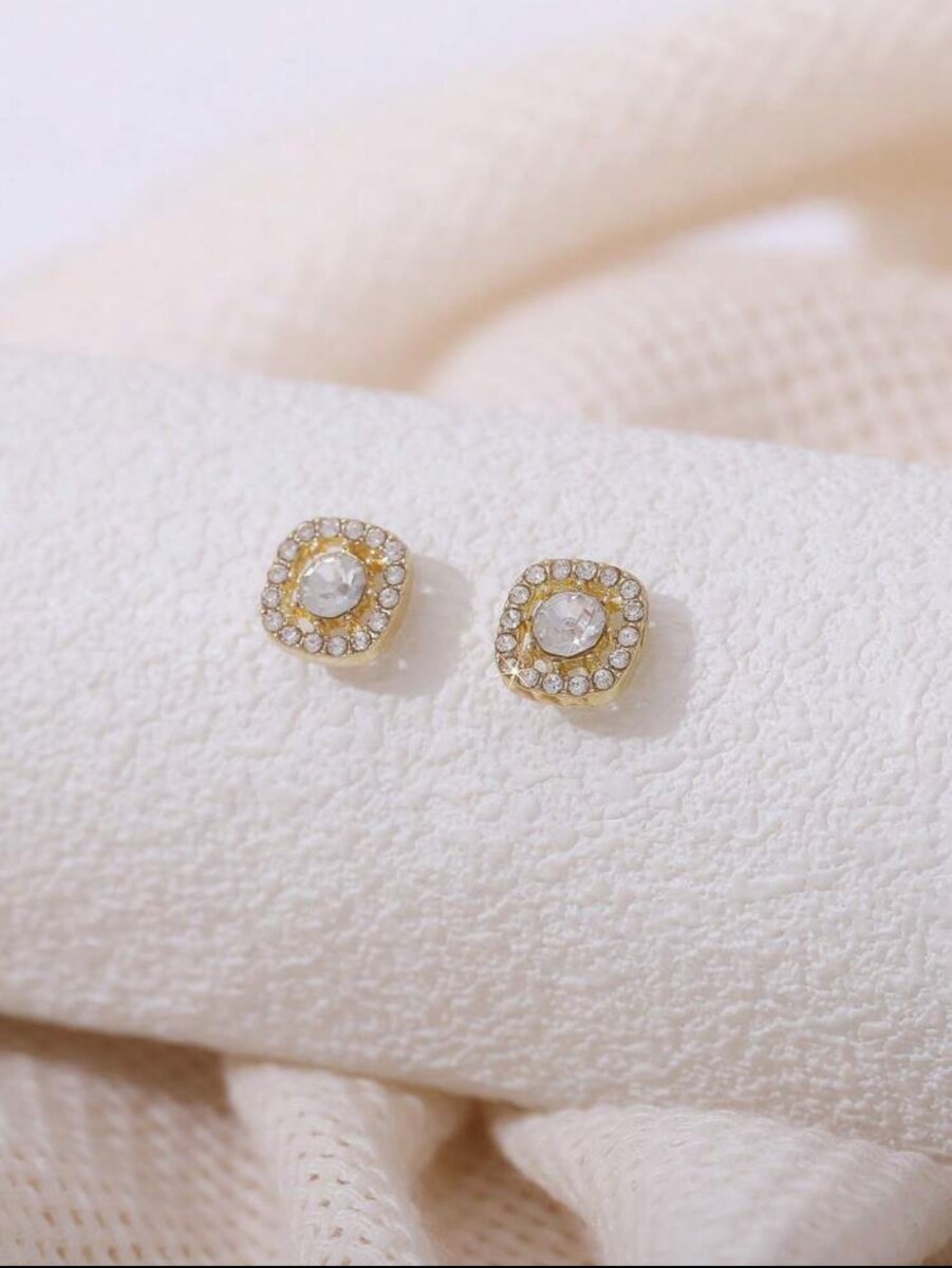 Elegant cubic gold studs