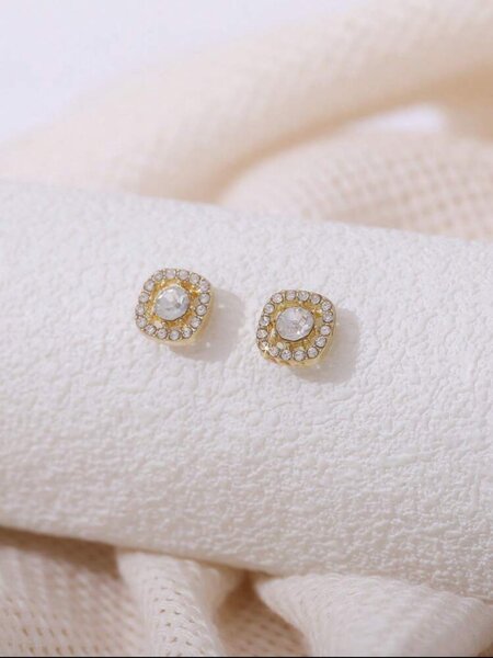 Elegant cubic gold studs