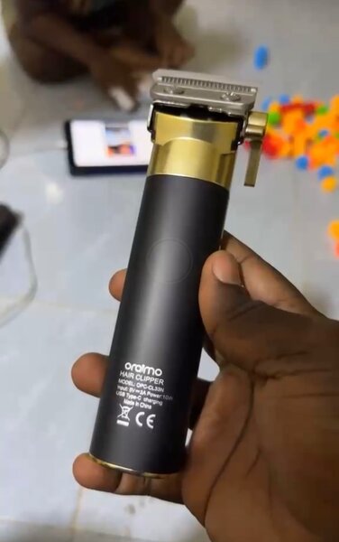 Tondeuse à cheveux Oraimo Pro