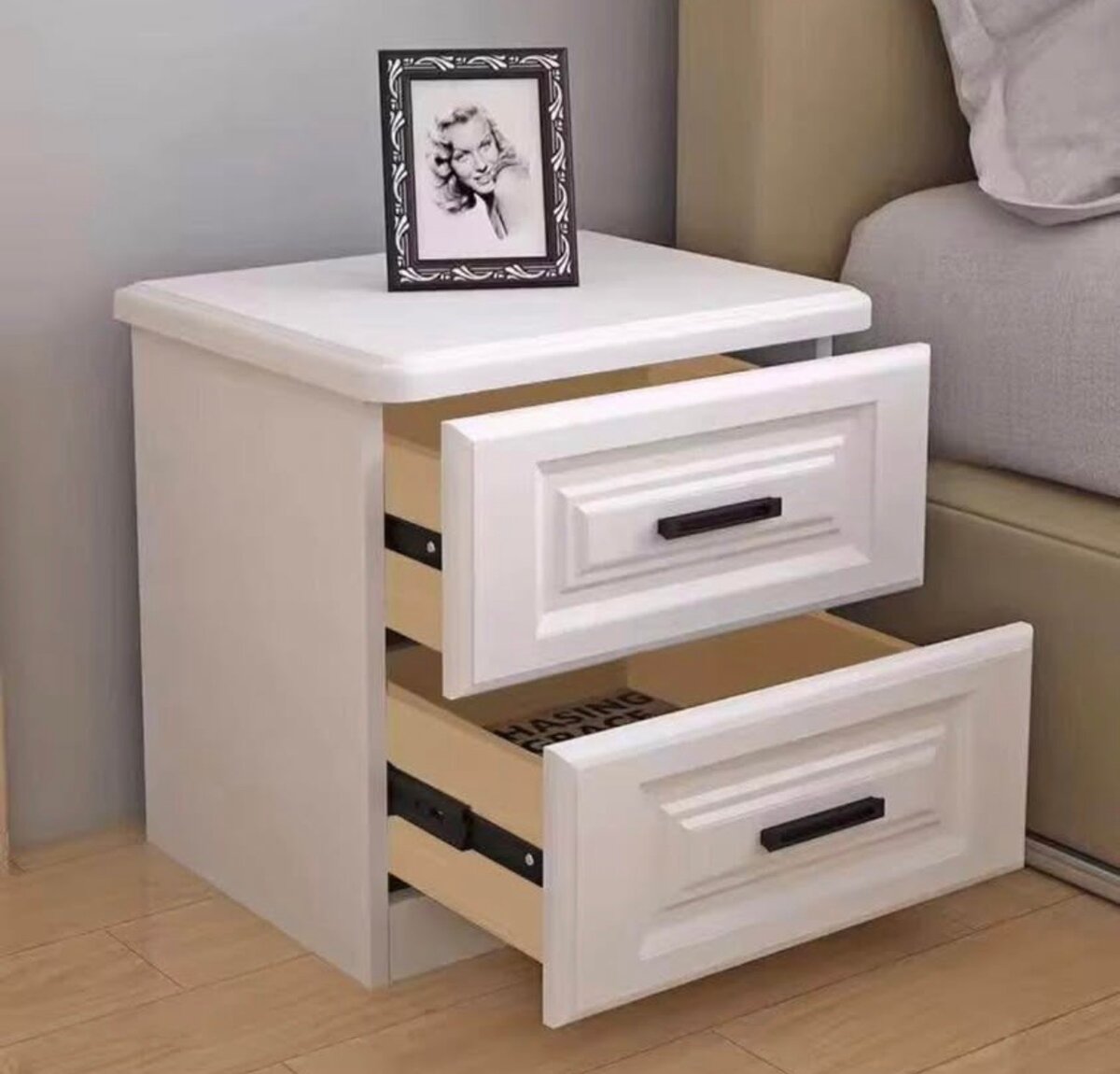 Table de chevet moderne