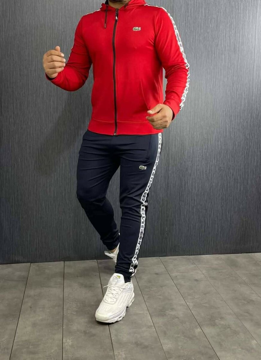 Costume de sport homme
