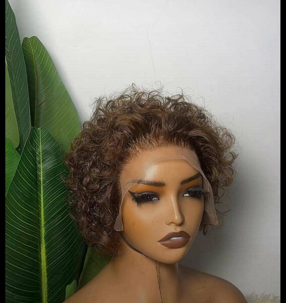 Perruque Bouclée Naturelle