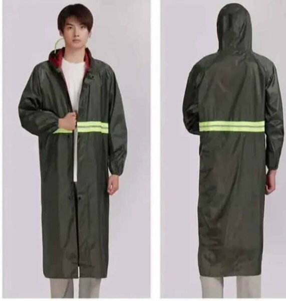 Ensemble imperméable avec capuche