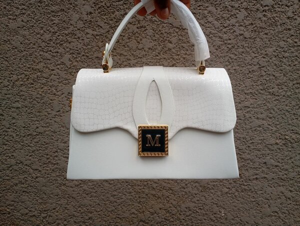 Sac à main blanc élégant