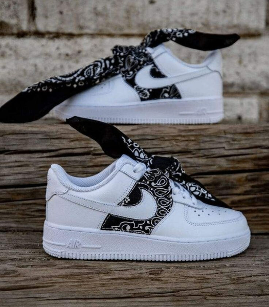 Sneakers blancs style bandana