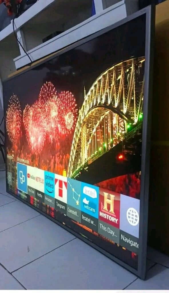Téléviseur Samsung 4K SUHD