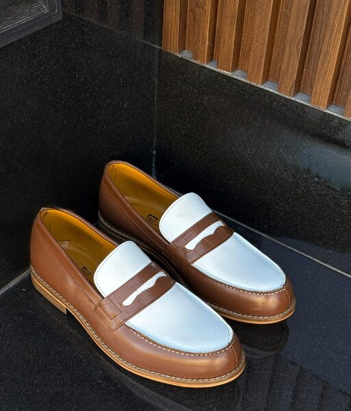 Mocassins en cuir bicolores élégants