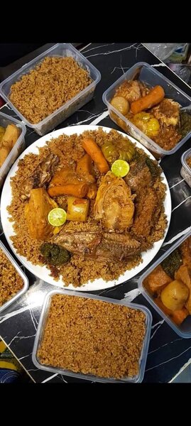 Plat de riz africain épicé