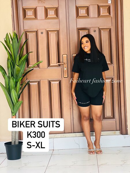 Women's set black T-shirt and shorts Sizes: S, M,L,XL