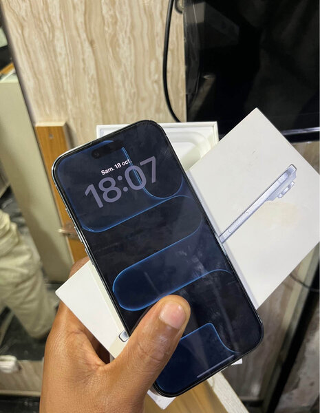 iPhone 17 élégant blanc 128GB
