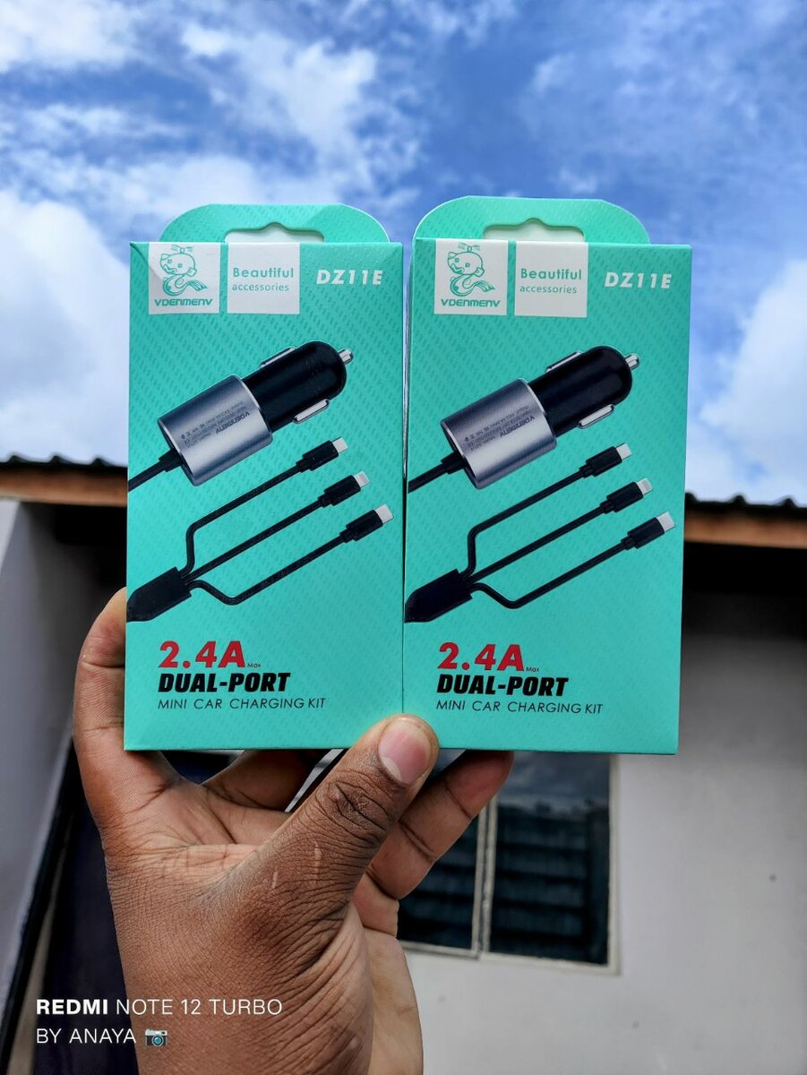 Car Charger 15W 3 In 1 Cable Set Super Fast Charging 12V-24V