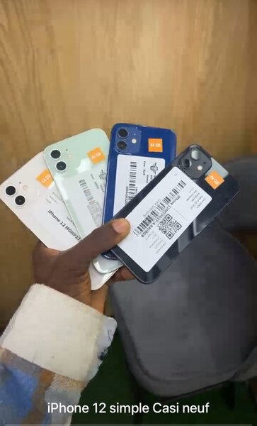 iPhone 15 - Différentes Couleurs