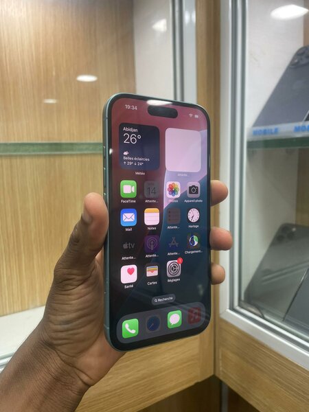 16 simple 128Go batterie 90%