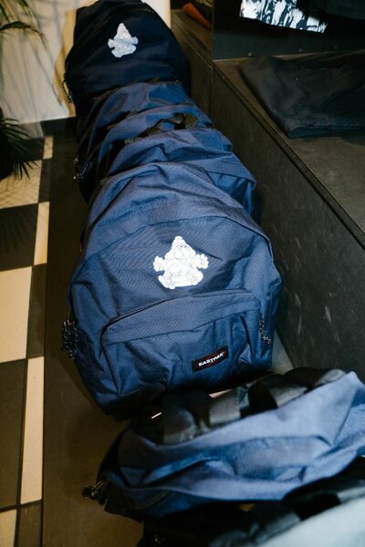 Sac à dos bleu résistant