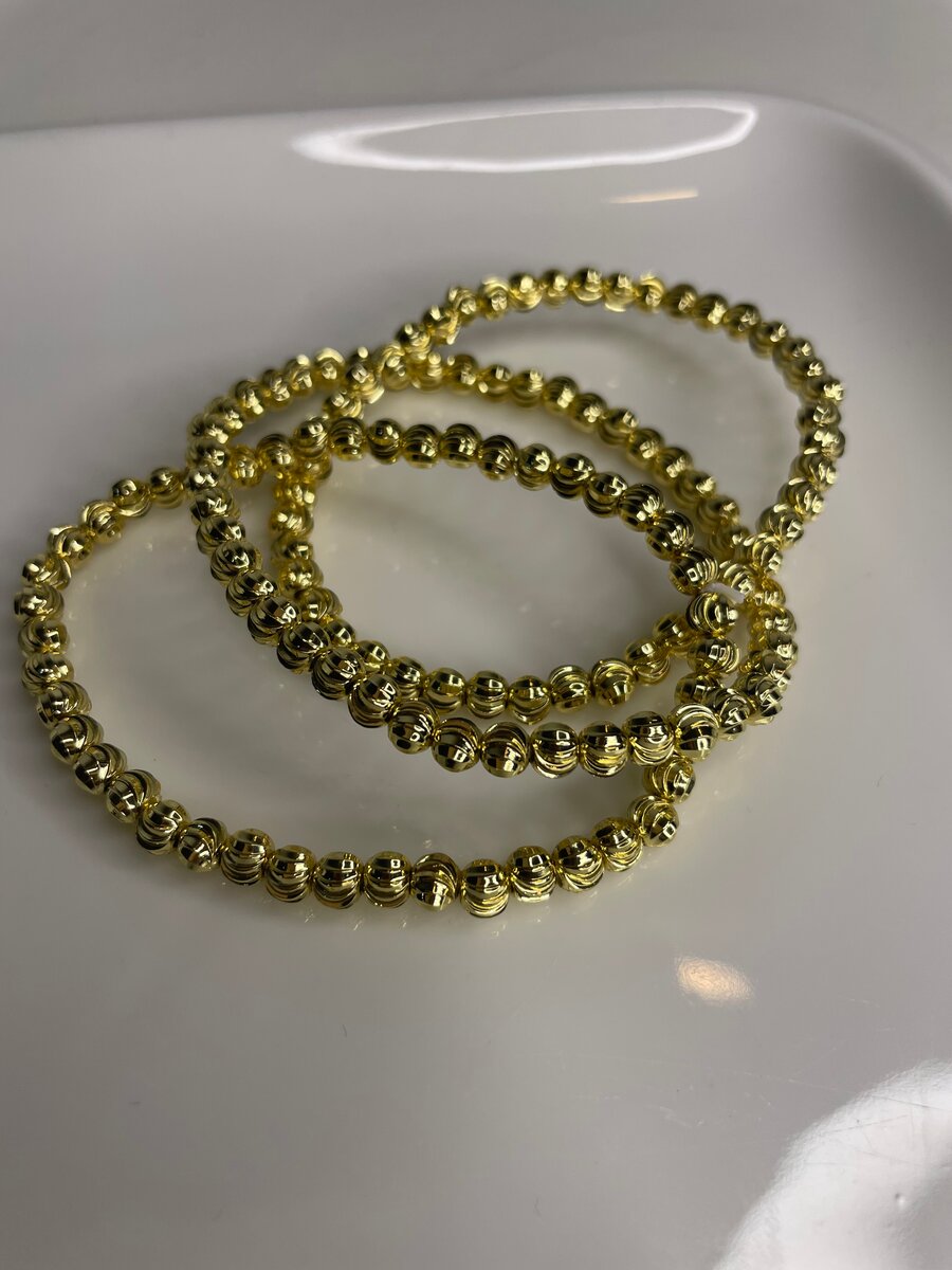 Bracelet doré élégant