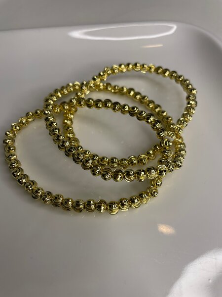 Bracelet doré élégant