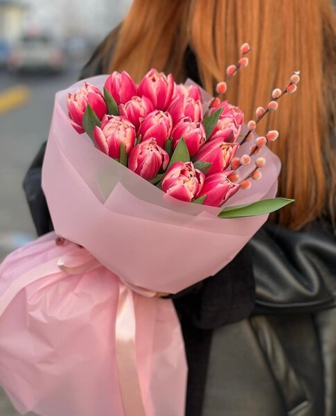 Тюльпаны по 100 сом 1шт