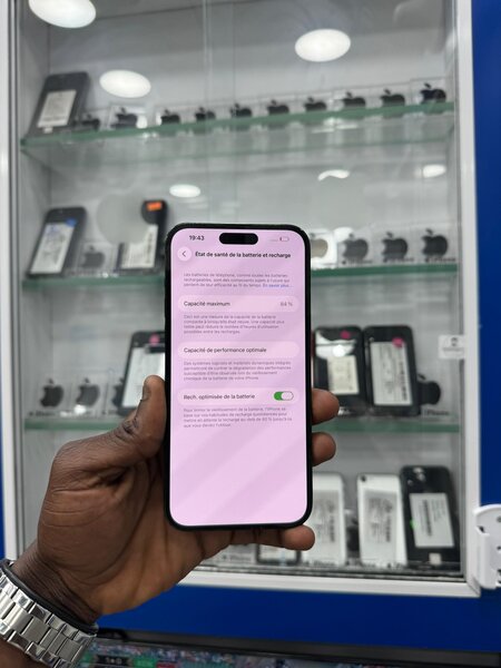 Smartphone 128 Go écran HD