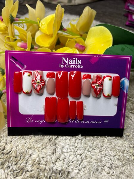 Ongles Press-Ons Rouges Élégants