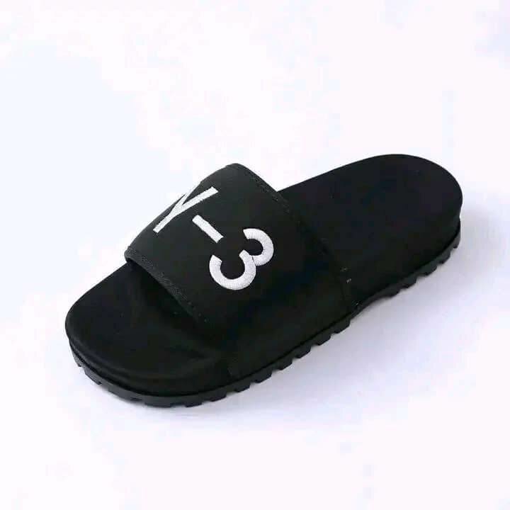 Claquettes confortables Y-3