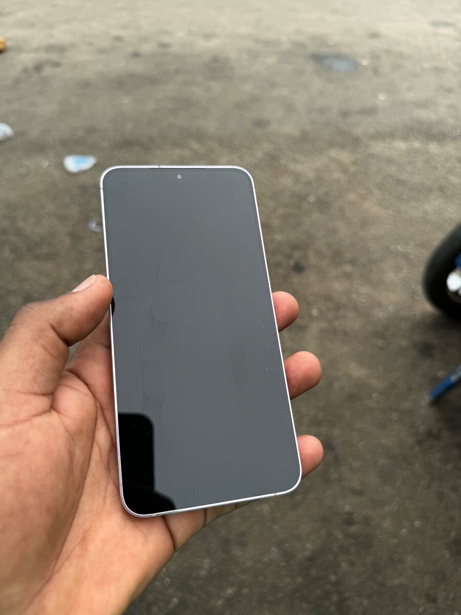 Samsung S23 simple 256Go quasi neuf