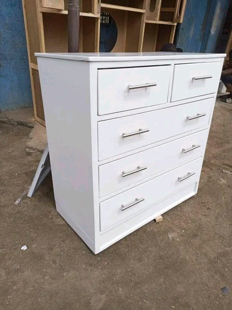 Chests of drawers Paint white