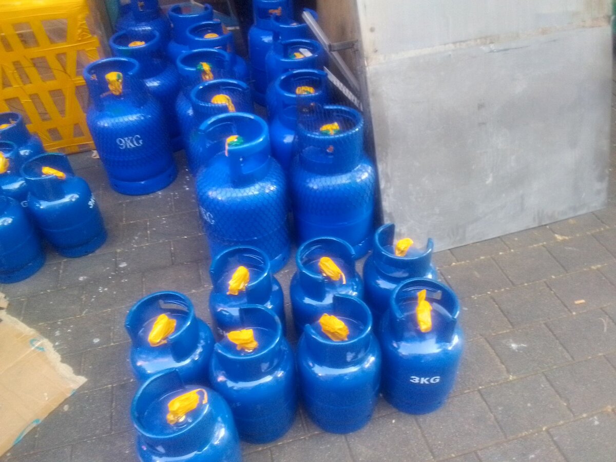 Gas cylinder