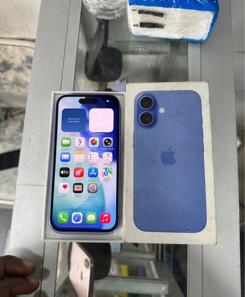 iPhone Bleu - Modèle Récent