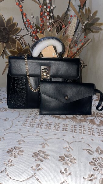 Sac à main élégant noir