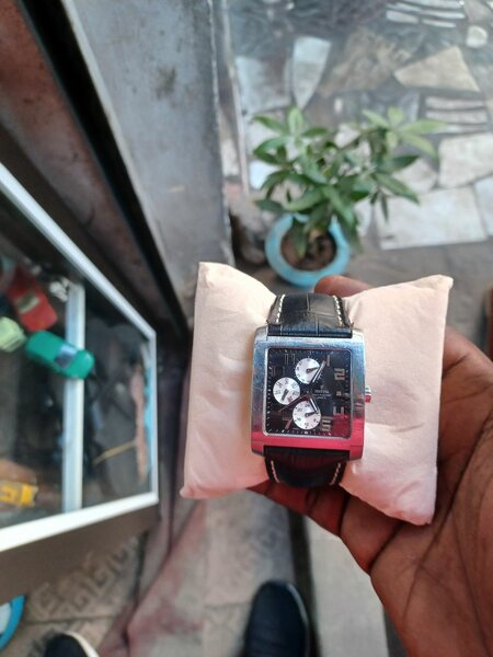 Festina analogique élégante