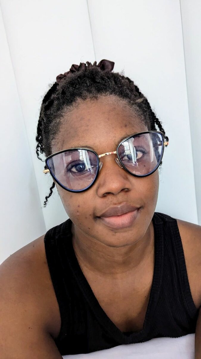 Colormatic and anti-blue light glasses