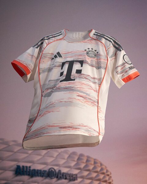 Maillot Officiel PSG-Bayern