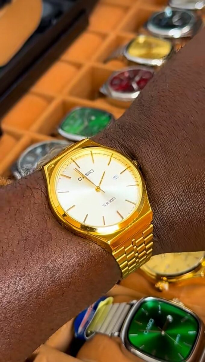 Montres classiques en acier inoxydable